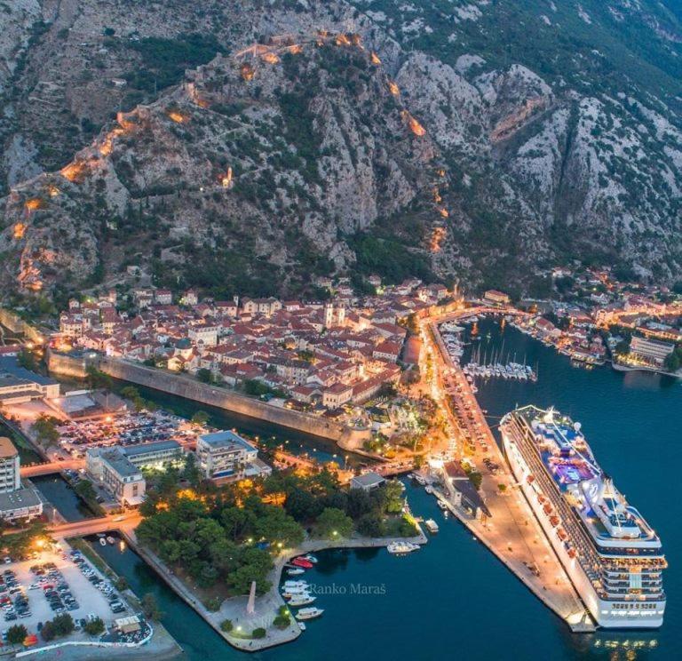 Villa Nikola Kotor Bagian luar foto