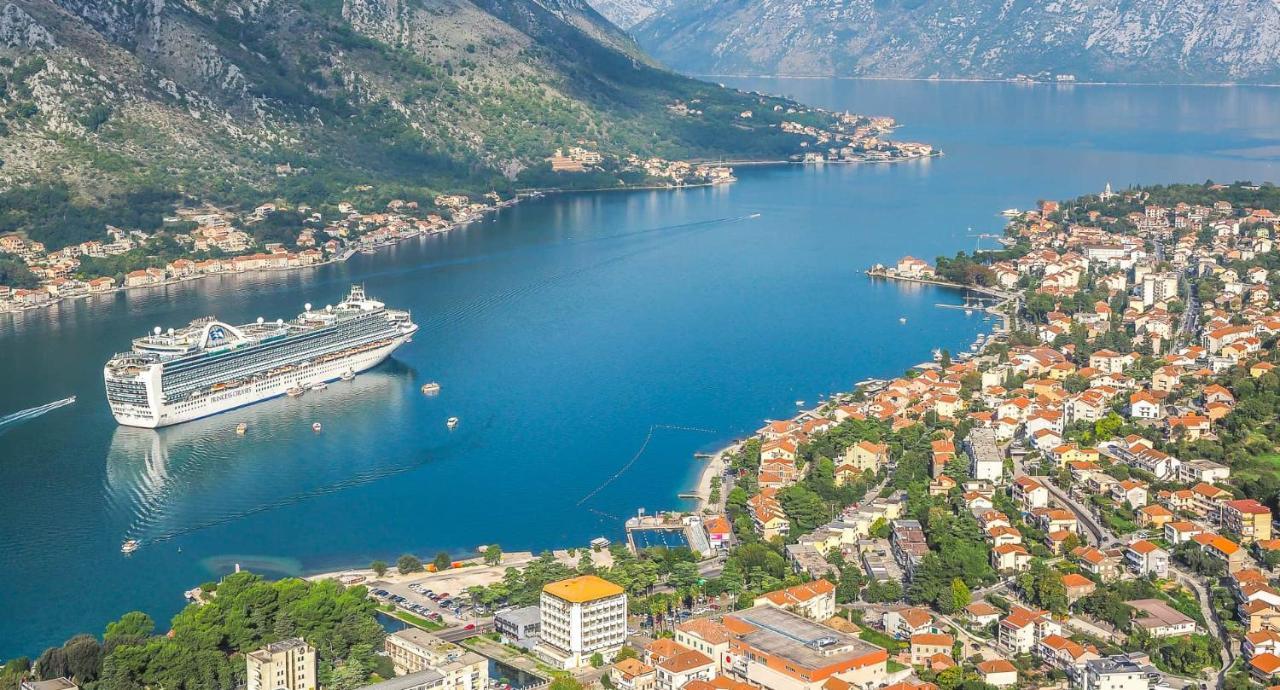 Villa Nikola Kotor Bagian luar foto