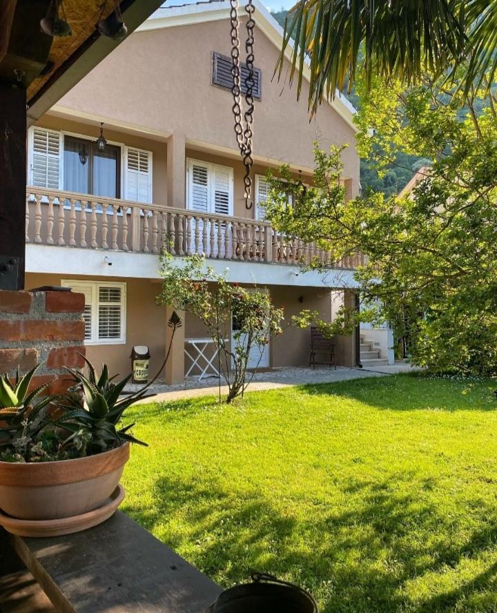 Villa Nikola Kotor Bagian luar foto